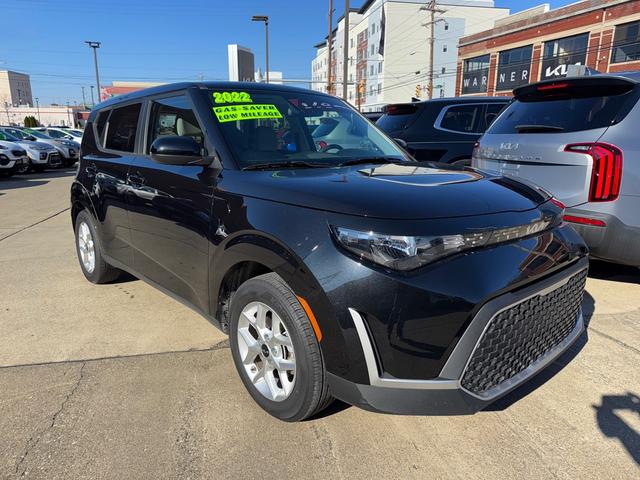 2023 kia soul lx
