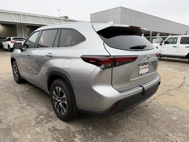 2024 toyota highlander xle