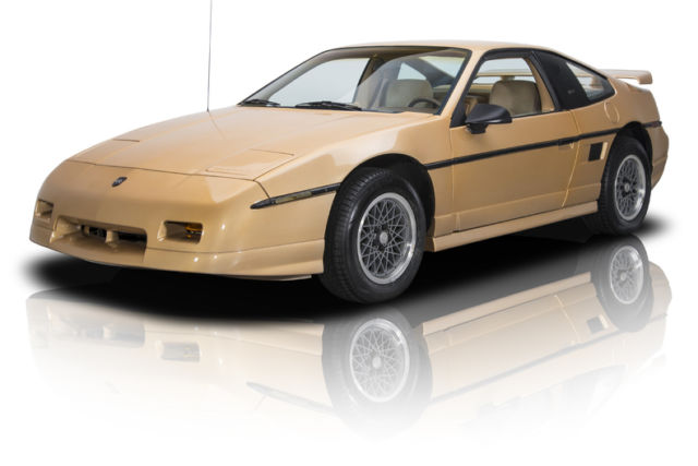 40,786 actual mile fiero gt 2.8l v6 140 hp muncie 4 speed disc brakes a/c