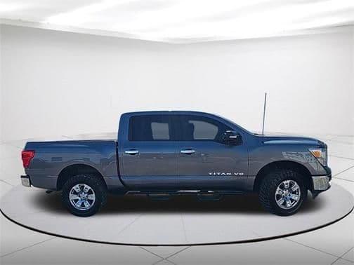 2018 nissan titan sv in sheboygan, wisconsin