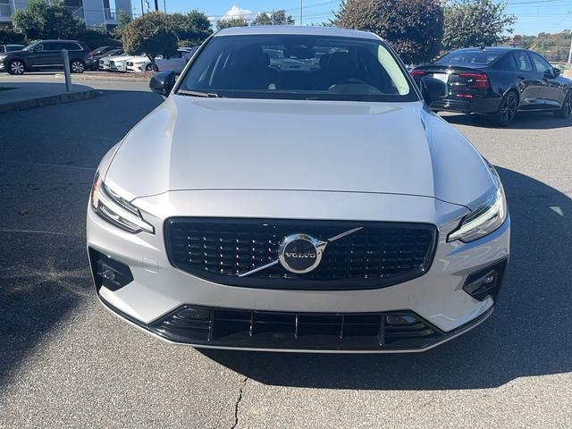 2024 volvo s60 b5 core dark