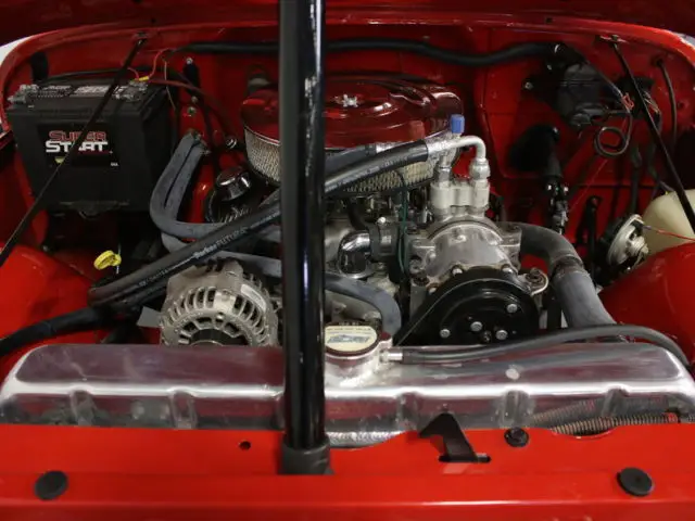 very high quality fresh resto! vortec v8, auto, ac, hardtop, long spec list! wow