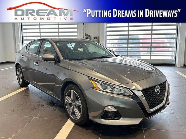 2021 nissan altima in green bay, wisconsin
