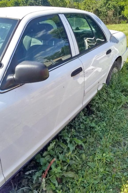 2004 ford crown victoria in kentucky by owner