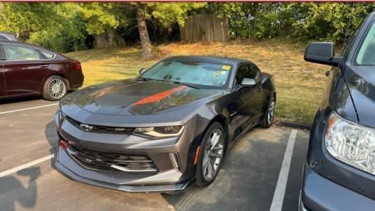 2017 chevrolet camaro lt