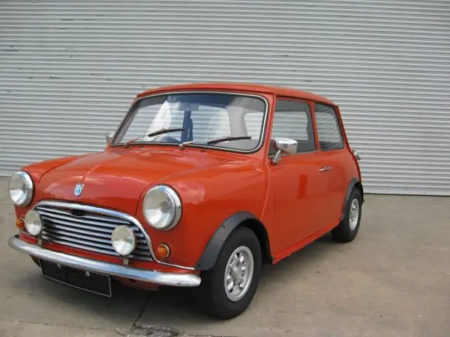austin mini rhd, great restoration
