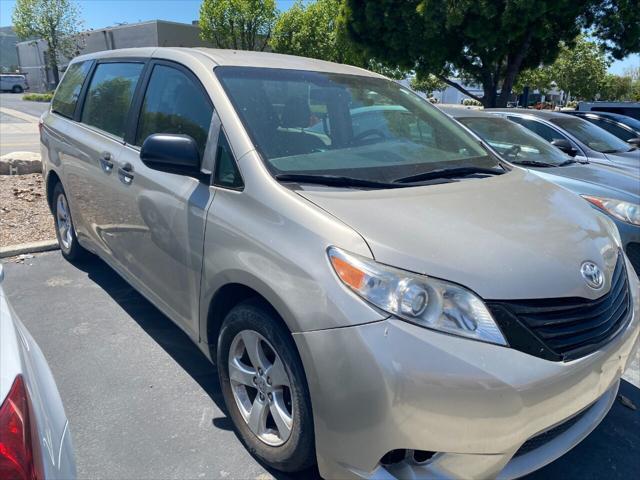 2017 toyota sienna l