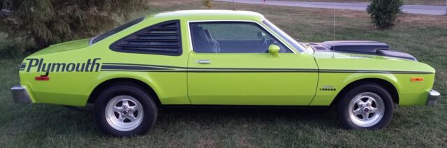 79 plymouth volare duster built 360 auto sublime green fun cool cruise-in car