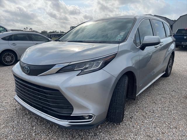 2021 toyota sienna xle 8 passenger
