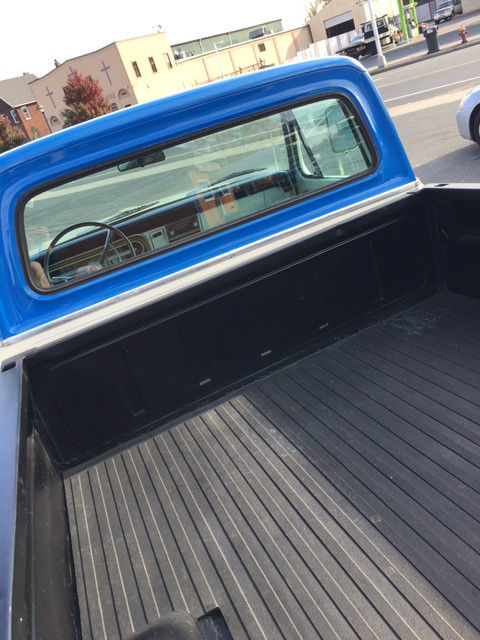 1970 ford f-100 sport custom base standard cab pickup 2-door 5.0l