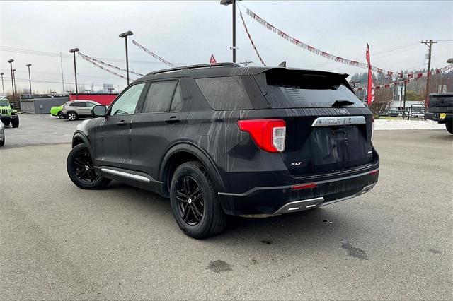 2022 ford explorer xlt