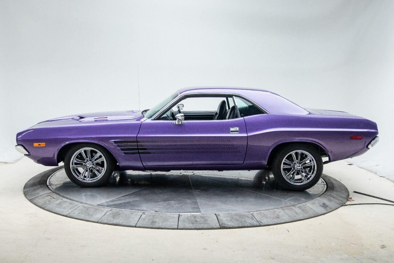 1972 dodge challenger v8 5 4l automatic coupe purple