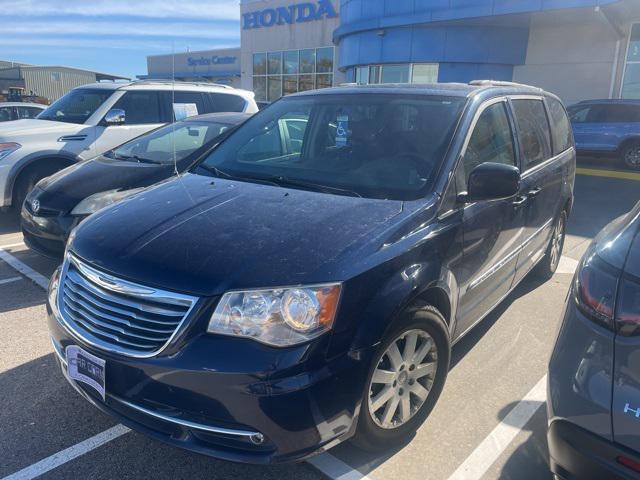 2015 chrysler town & country touring