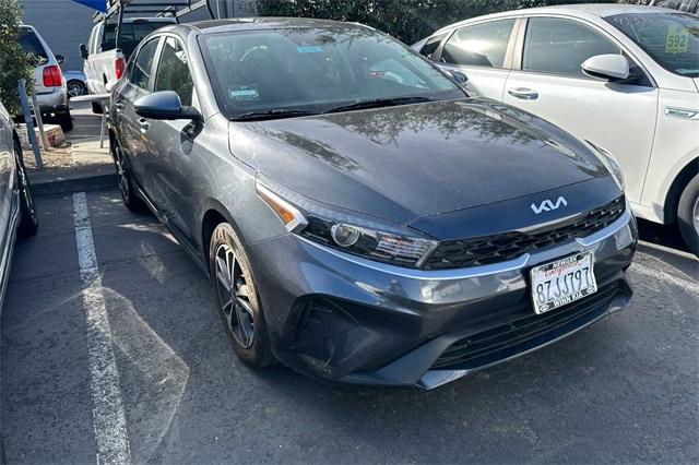 2022 kia forte lxs