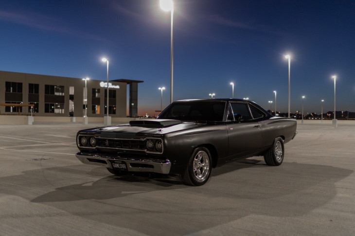 plymouth road runner