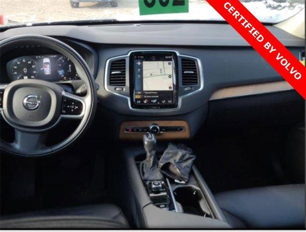 2022 volvo xc90 t6 momentum 7 passenger