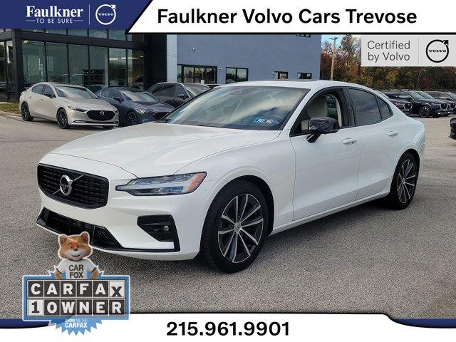2022 volvo s60 b5 awd momentum