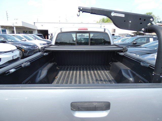 2014 toyota tacoma base