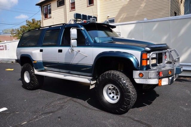 1994 chevrolet suburban 16k one of kind must see make offers