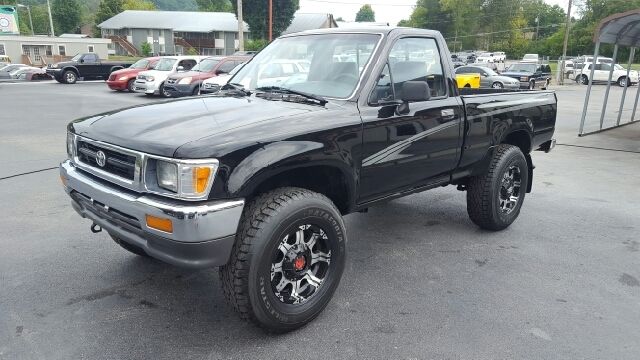 one owner 1994 toyota pickup 4x4 new tires 22re 4 cylinder