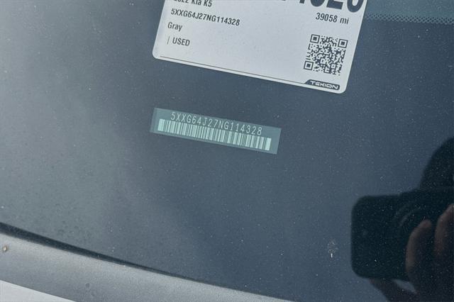 2022 kia k5 gt-line