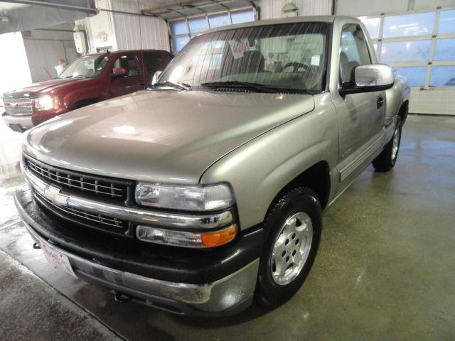 2001 chevrolet silverado 1500 ls for sale in grand forks, north dakota