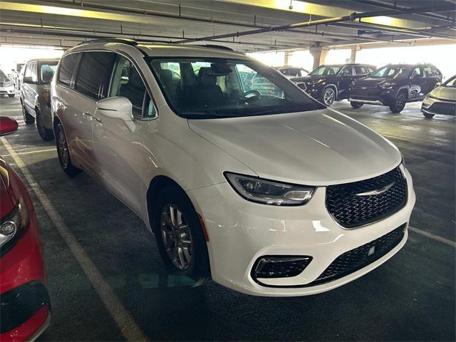 2022 chrysler pacifica touring l