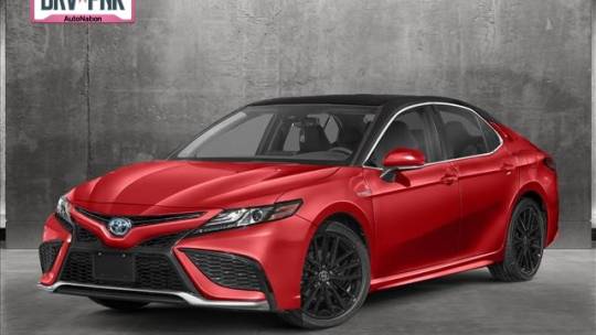 2021 toyota camry hybrid xse