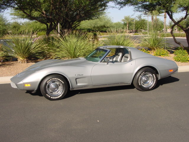 #'s match 350 v8 & auto trans - new paint - pw - a/c - best colors for a vette!