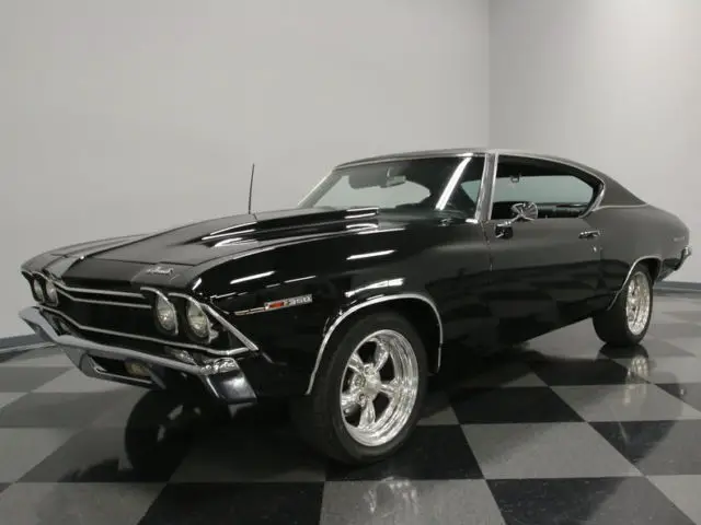 slick a& straight, triple black, 350ci motor, sounds great, front discs, clean!