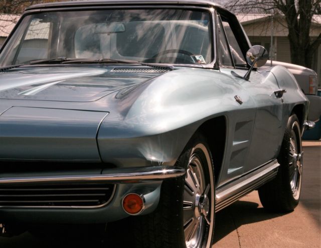 1964 corvette roadster #'s matching two tops 4 spd extremely nice