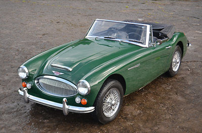 refurbished british racing green big healey bj8 3000