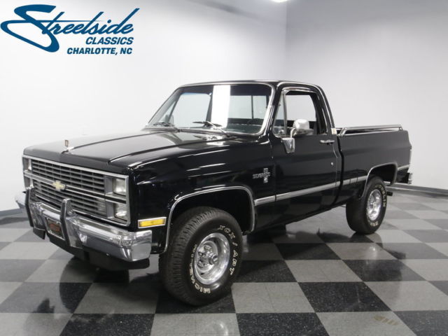 305 v8, auto 700 r4, a/c, pwr steer & brake, clean in/ out, factory correct pnt!