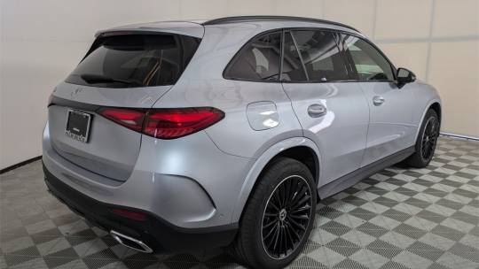 2025 Mercedes-Benz GLC