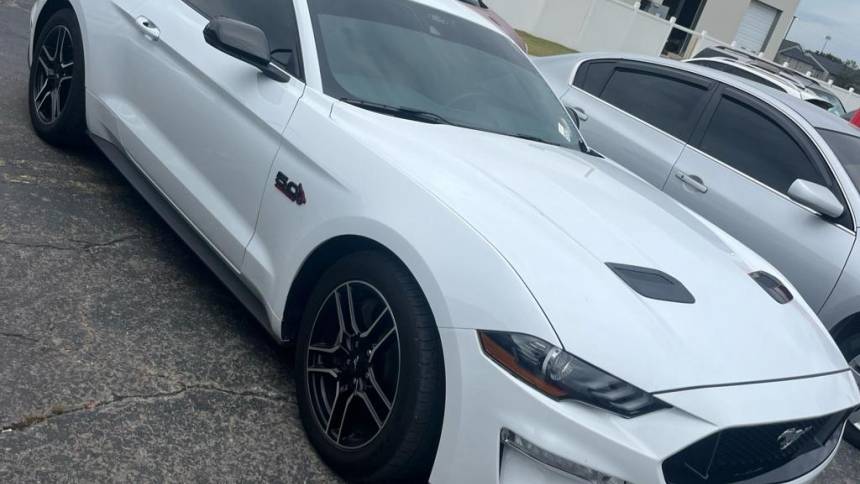 2022 ford mustang gt