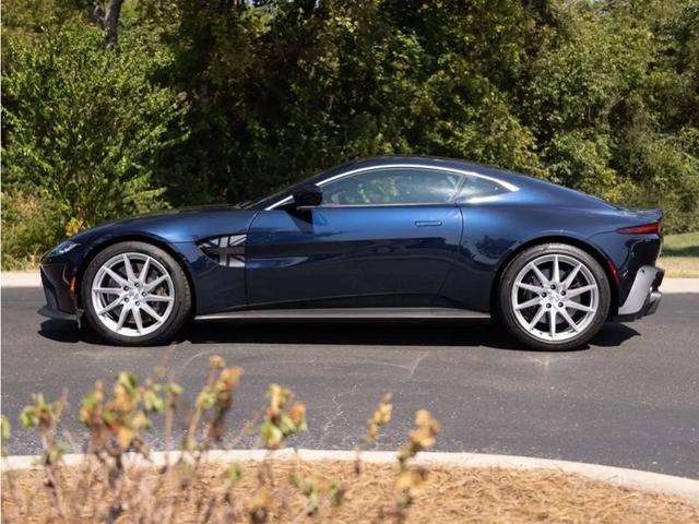 2020 aston martin vantage coupe
