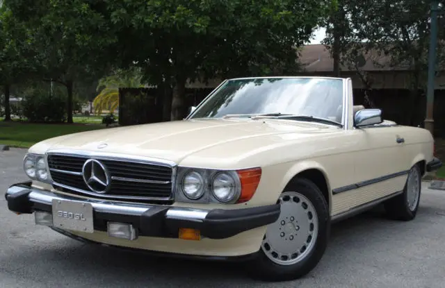 1986 mercedes 560sl convertible, 5.6l v8, aut trans, hard& soft top, no reserve