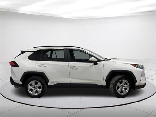 2020 toyota rav4 hybrid xle in sheboygan, wisconsin