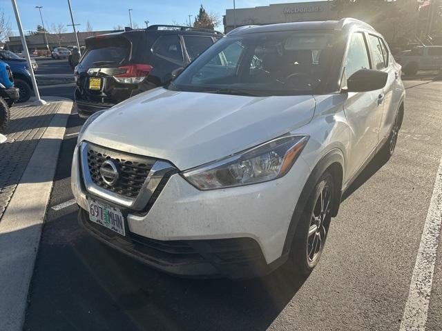 2020 nissan kicks sv