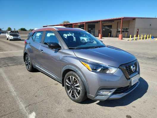 2020 nissan kicks sr