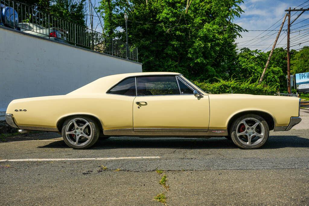 1967 pontiac gto restomod white 20421 miles