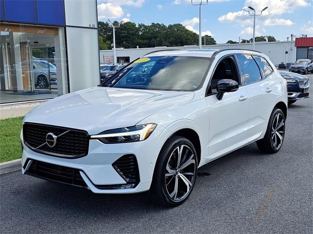 2022 volvo xc60 b6 r-design