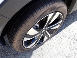 2024 Volvo XC40 b5 ultimate bright theme