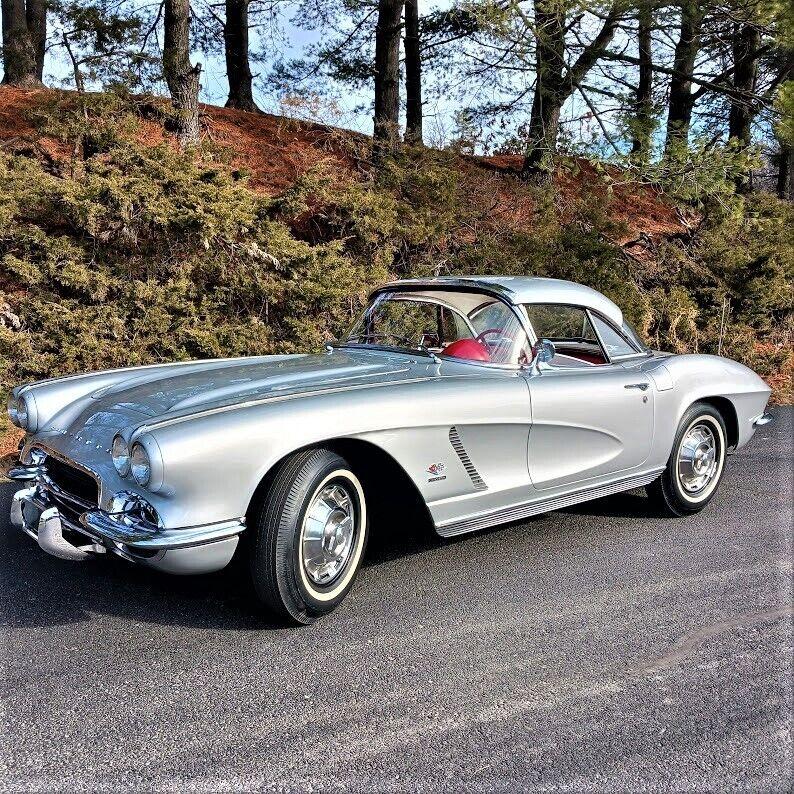 1962 chevrolet corvette brilliant silver pearl and matching hardtop