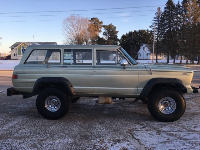1969 jeep wagoneer, 350 sbc, rust free, new paint, runs and drives nr