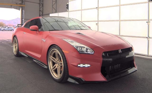 2024 nissan gt-r premium