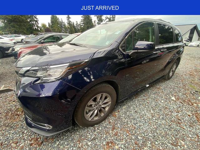2023 toyota sienna xle