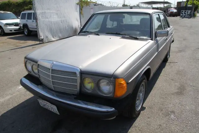 1984 mercedes-benz 300d turbo diesel automatic 5 cylinder no reserve