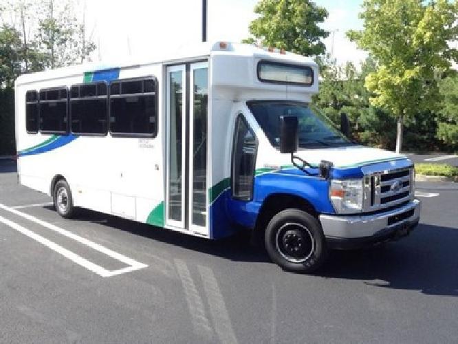 used 2008 ford e-450 25 passenger shuttle bus - new style used bus in westbury, ny