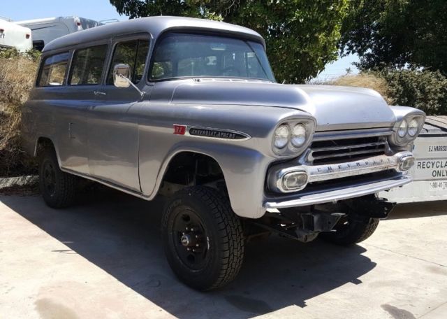 59' suburban on 80's 3/4 ton 4x4 suburban chassis with fuel injected v8